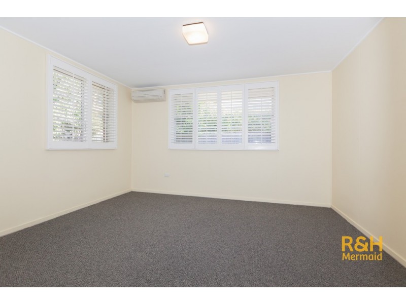 32 FRANCIS STREET, Mermaid Beach QLD 4218