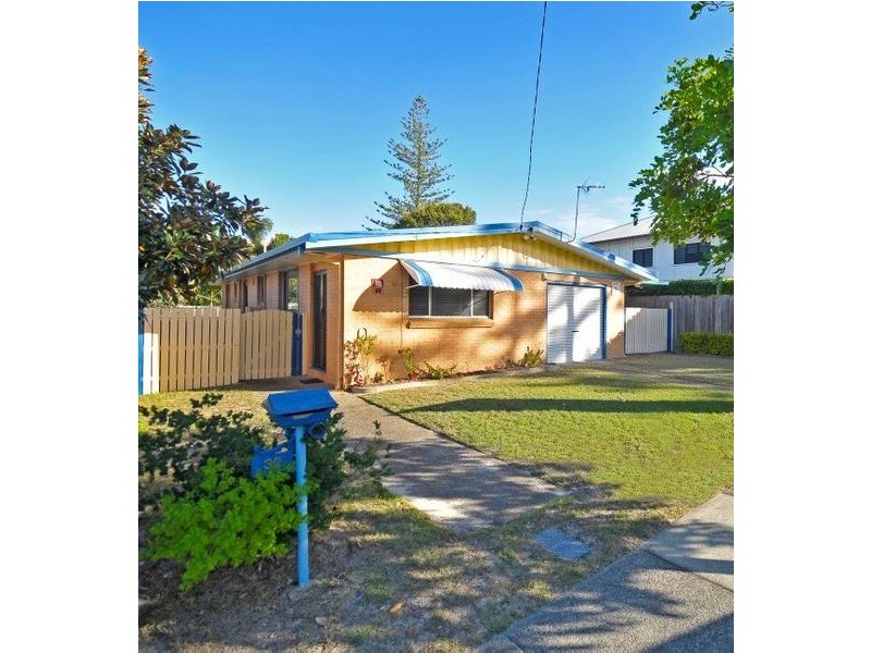 32 FRANCIS STREET, Mermaid Beach QLD 4218