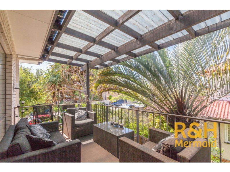 32 CRONULLA AVENUE, Mermaid Beach QLD 4218