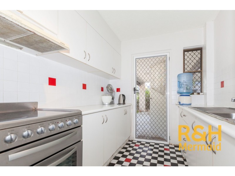 32 CRONULLA AVENUE, Mermaid Beach QLD 4218