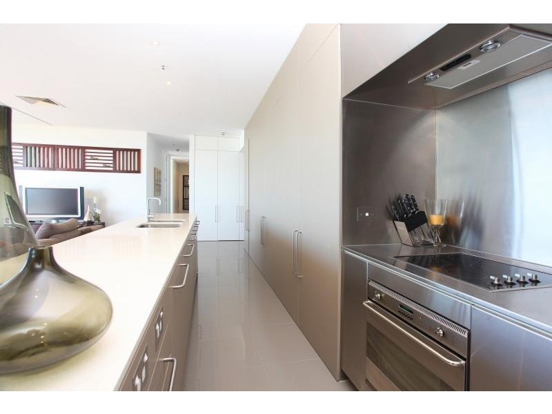 704/159 OLD BURLEIGH ROAD, Broadbeach QLD 4218