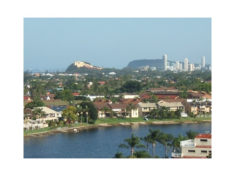 56 Hooker Blvd, Mermaid Waters QLD 4218