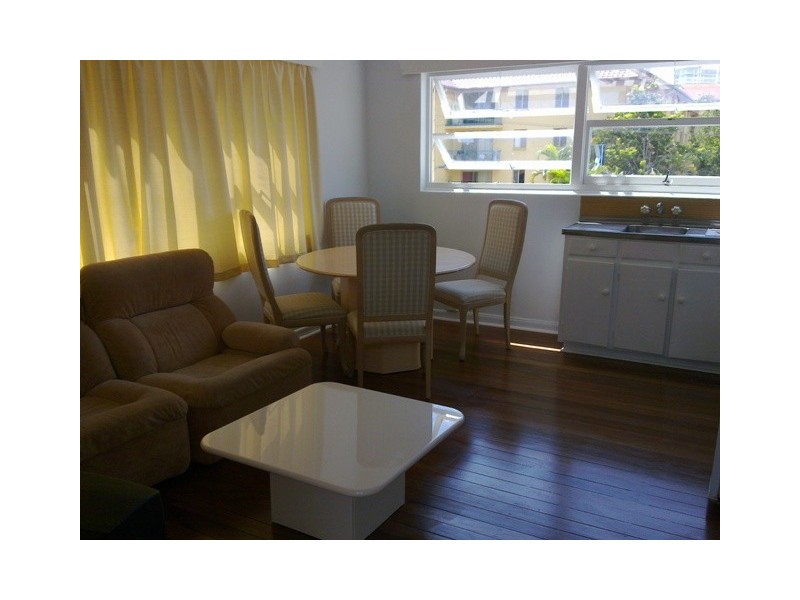 10/42  Peninsula Drive, Surfers Paradise QLD 4217