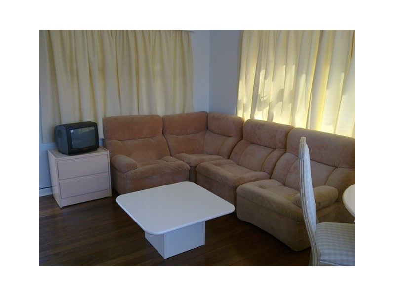 10/42  Peninsula Drive, Surfers Paradise QLD 4217