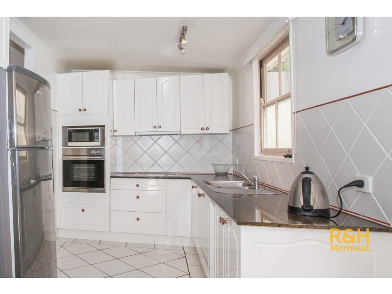 6 FRANCIS STREET, Mermaid Beach QLD 4218