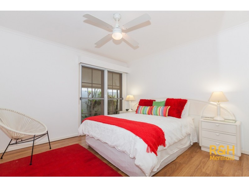 6 FRANCIS STREET, Mermaid Beach QLD 4218