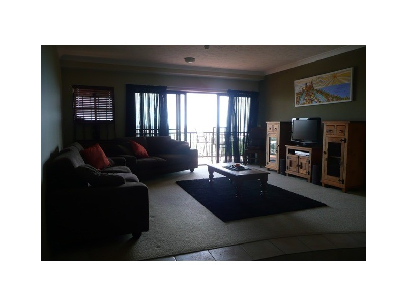 A20 Great Hall Drive, Miami QLD 4220