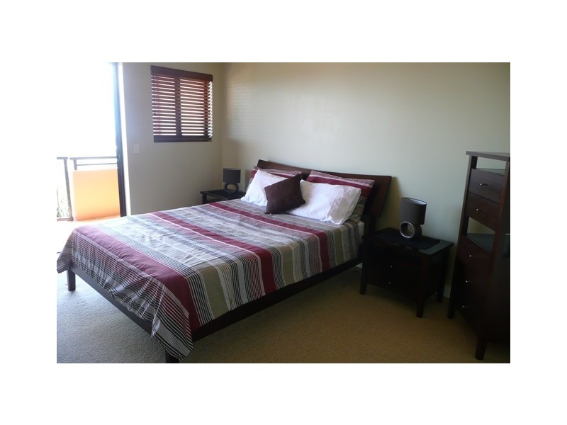 A20 Great Hall Drive, Miami QLD 4220