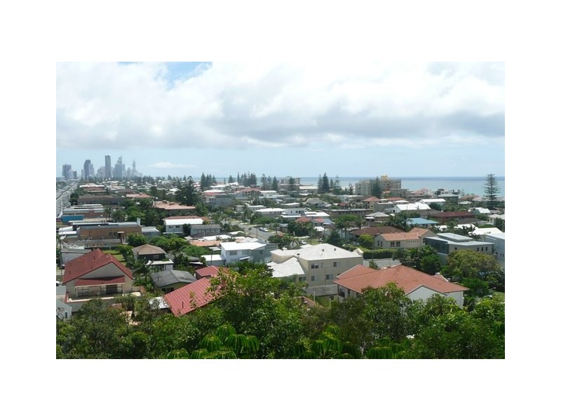 A20 Great Hall Drive, Miami QLD 4220