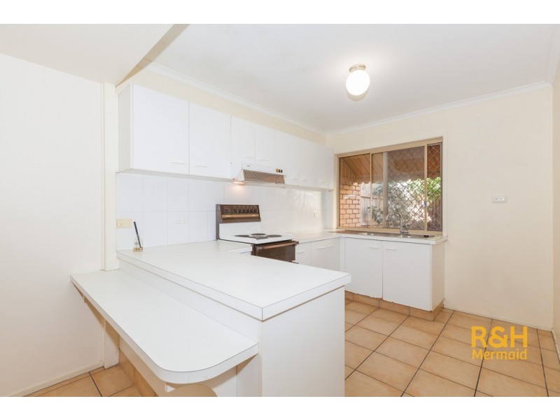 8/9 EADY AVENUE, Broadbeach Waters QLD 4218