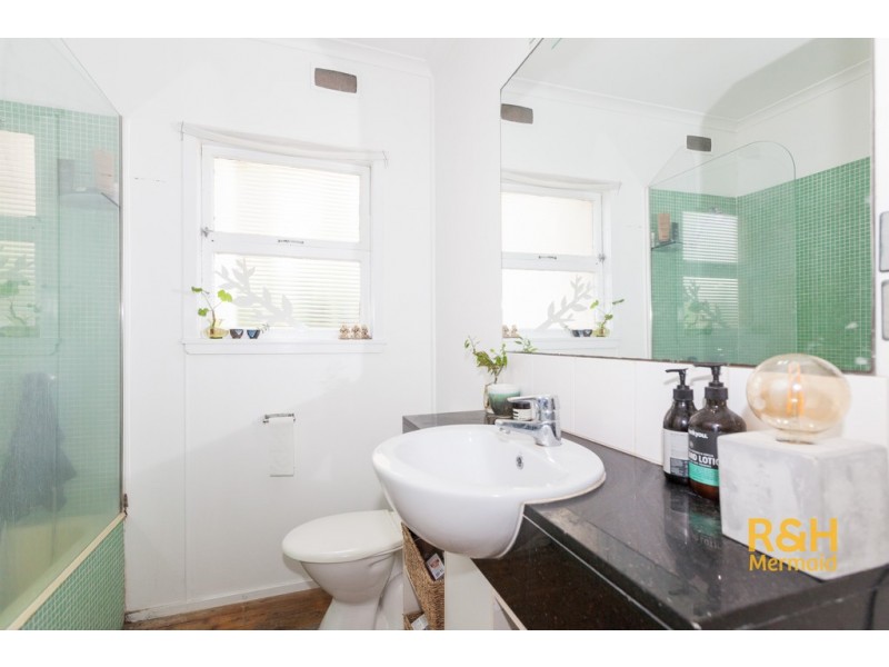 2/1929 GOLD COAST HIGHWAY, Burleigh Heads QLD 4220