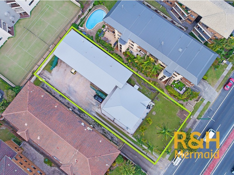 2/1929 GOLD COAST HIGHWAY, Burleigh Heads QLD 4220