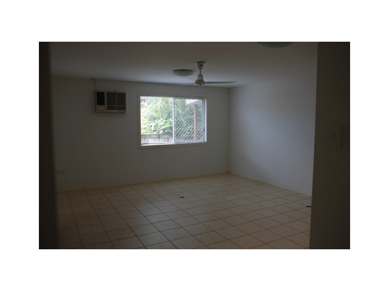 20 Raymond Avenue, Bundall QLD 4217