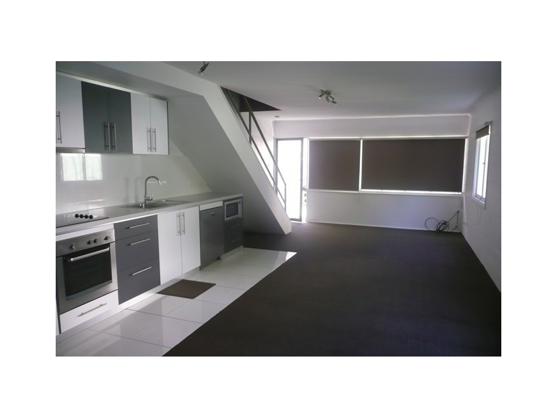 6/9 Mermaid Avenue, Mermaid Beach QLD 4218