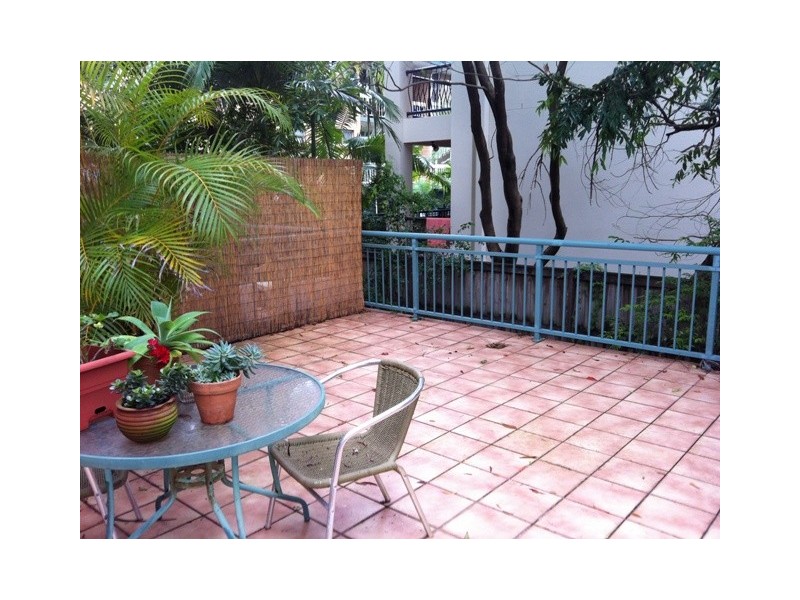3/9 Stanhill Drive, Chevron Island QLD 4217