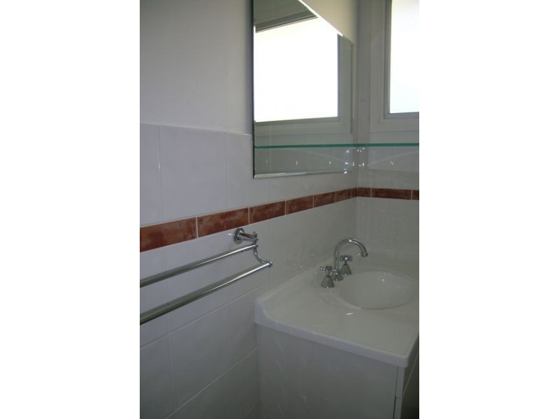 70 Bardon Avenue, Miami QLD 4220