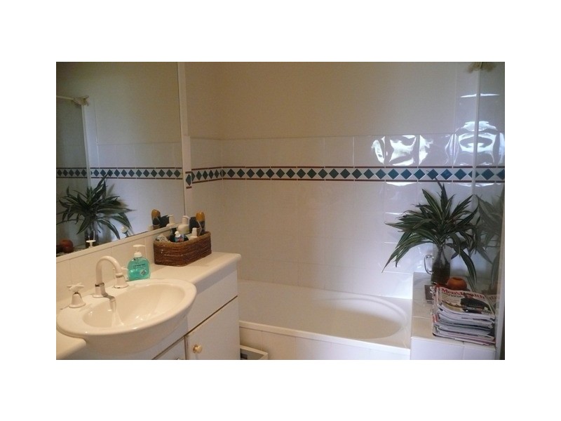 B25 Magic Mountain Apartments, Miami QLD 4220