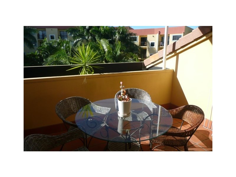 B25 Magic Mountain Apartments, Miami QLD 4220