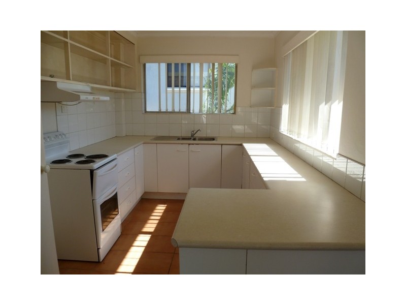 5/10 Monaco Street, Broadbeach QLD 4218