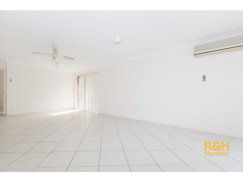 11 SEAVIEW PARADE, Elanora QLD 4221