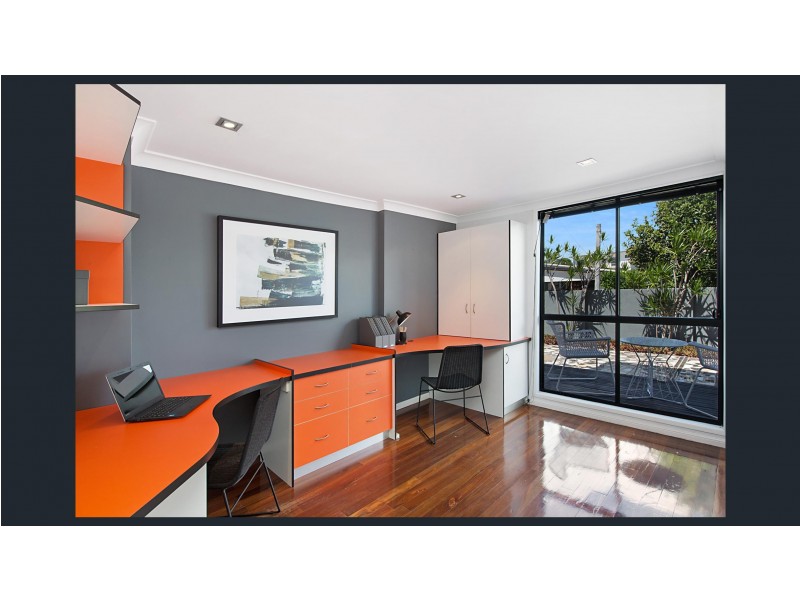 50 ALLAMBI AVENUE, Broadbeach Waters QLD 4218