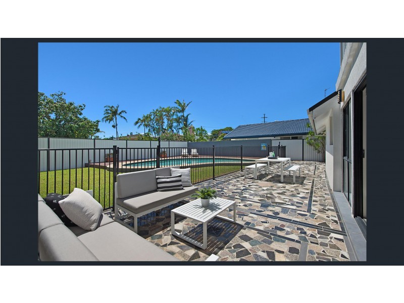 50 ALLAMBI AVENUE, Broadbeach Waters QLD 4218