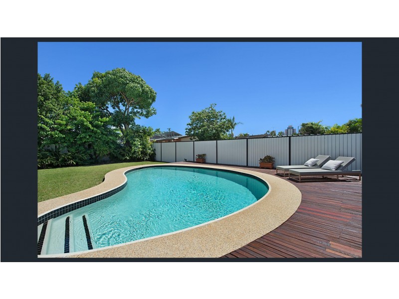 50 ALLAMBI AVENUE, Broadbeach Waters QLD 4218