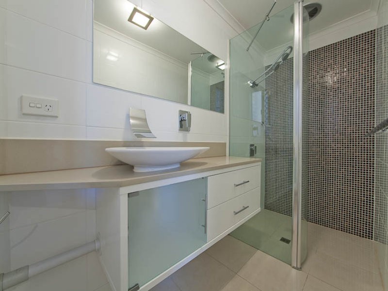 1/2279 Gold Coast Highway, Mermaid Beach QLD 4218