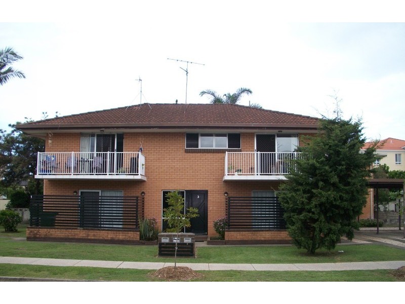 2/10 Kalyan Street, Chevron Island QLD 4217