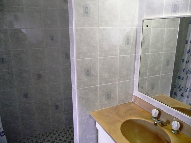 2/10 Kalyan Street, Chevron Island QLD 4217