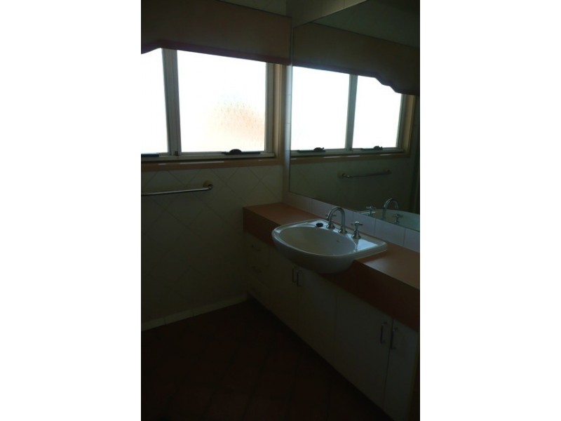 4b Ventura Road, Mermaid Beach QLD 4218