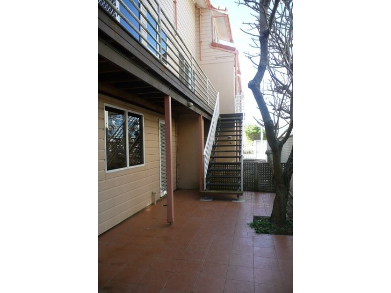 4b Ventura Road, Mermaid Beach QLD 4218