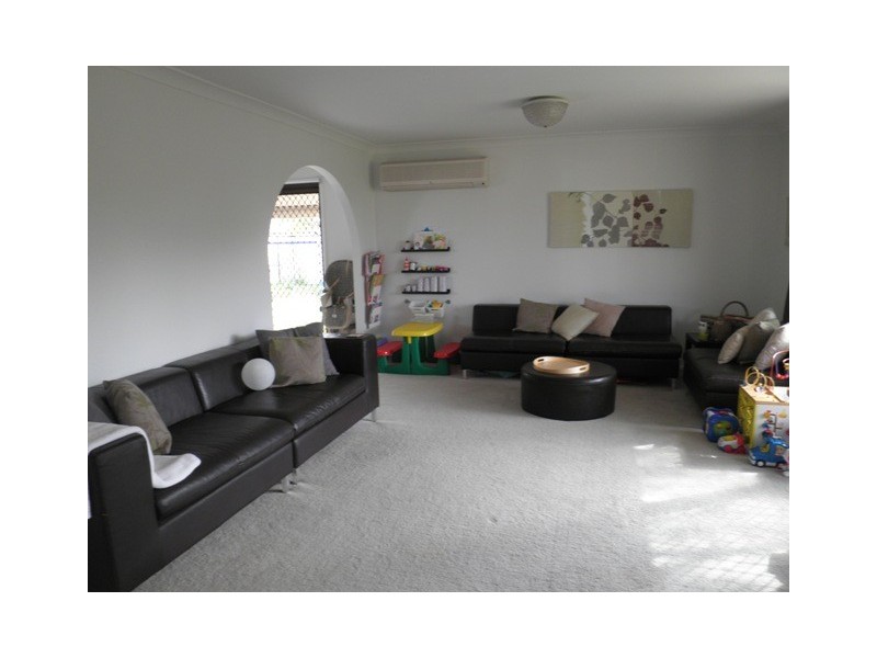 8 Lautoka Court, Clear Island Waters QLD 4226