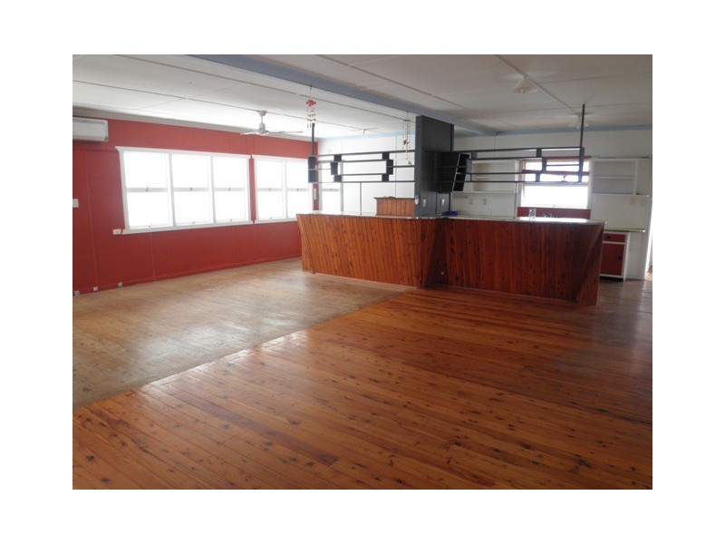 115 SUNSHINE PARADE, Miami QLD 4220