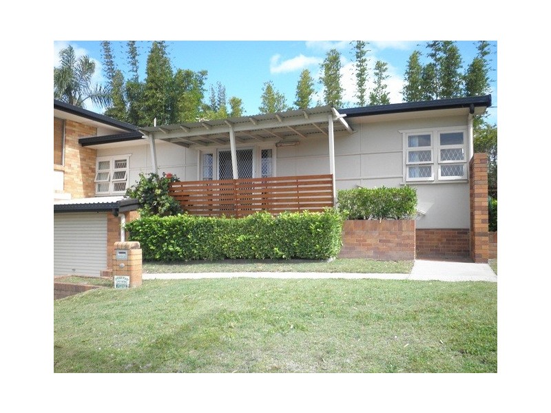 12B  Wave Street, Mermaid Beach QLD 4218