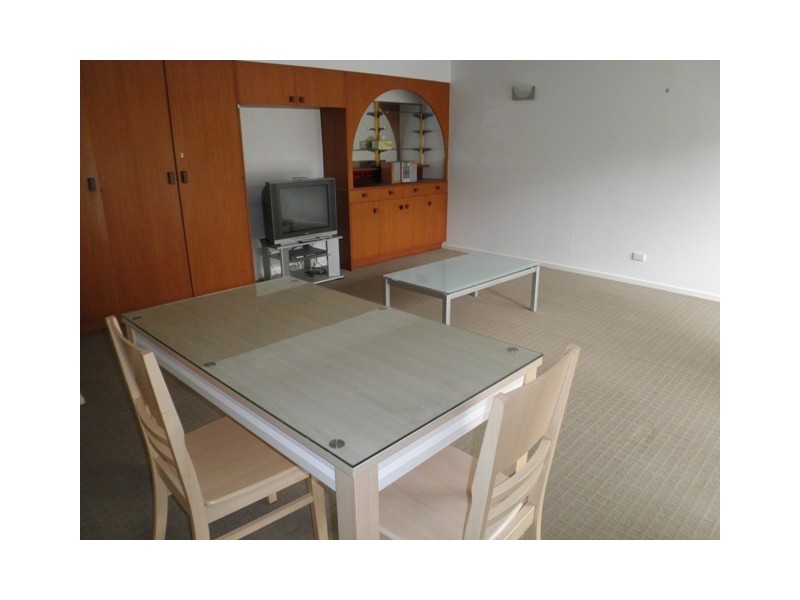 2/17 Seashell Avenue, Mermaid Beach QLD 4218