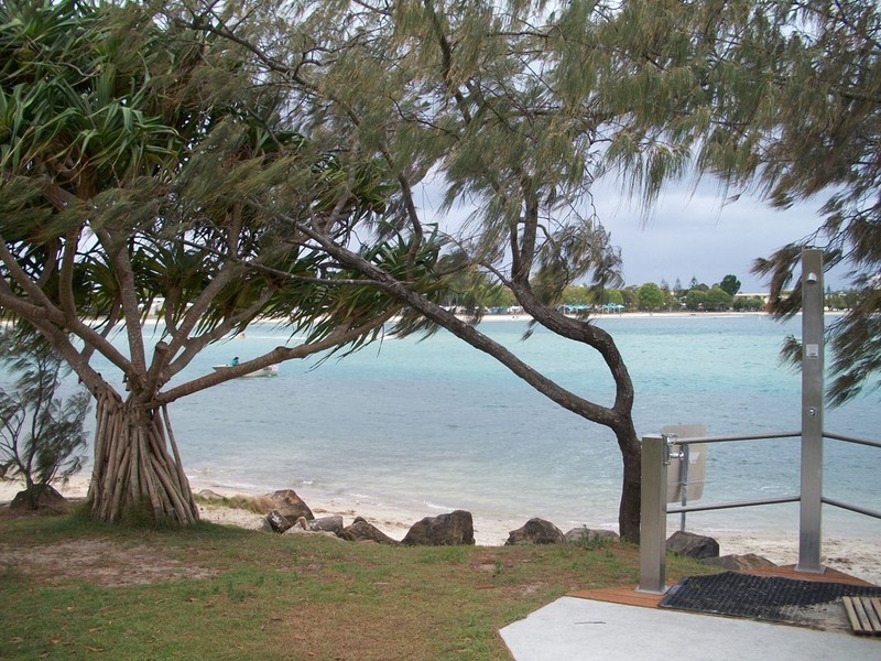 8/21 Bullimah Avenue, Burleigh Heads QLD 4220