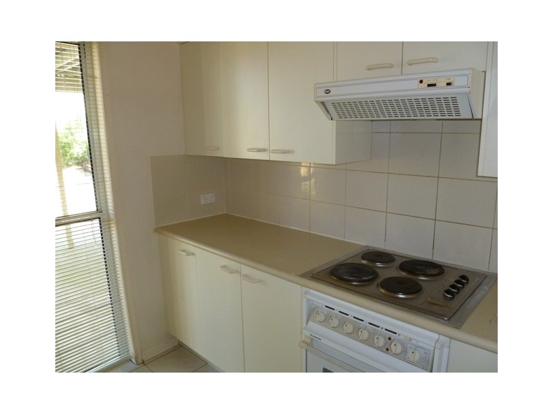 12/215 Cottesloe Drive, Mermaid Waters QLD 4218