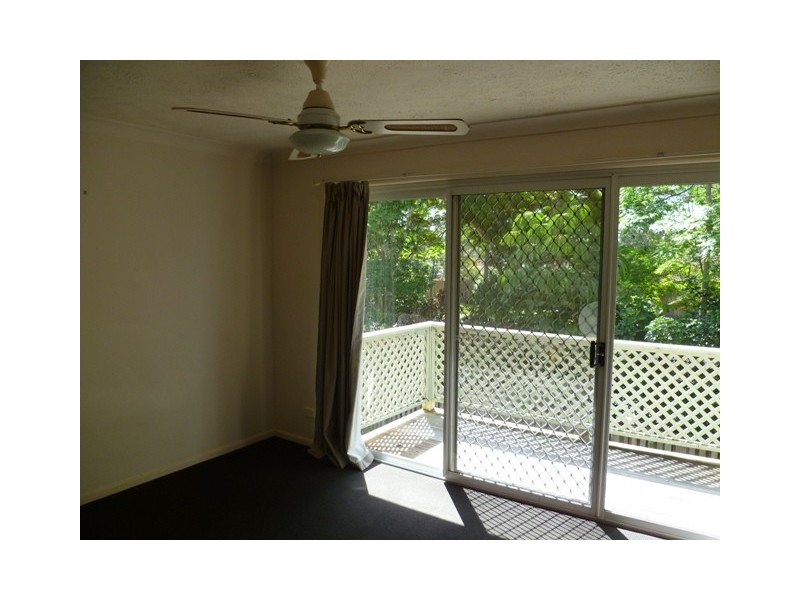 12/215 Cottesloe Drive, Mermaid Waters QLD 4218