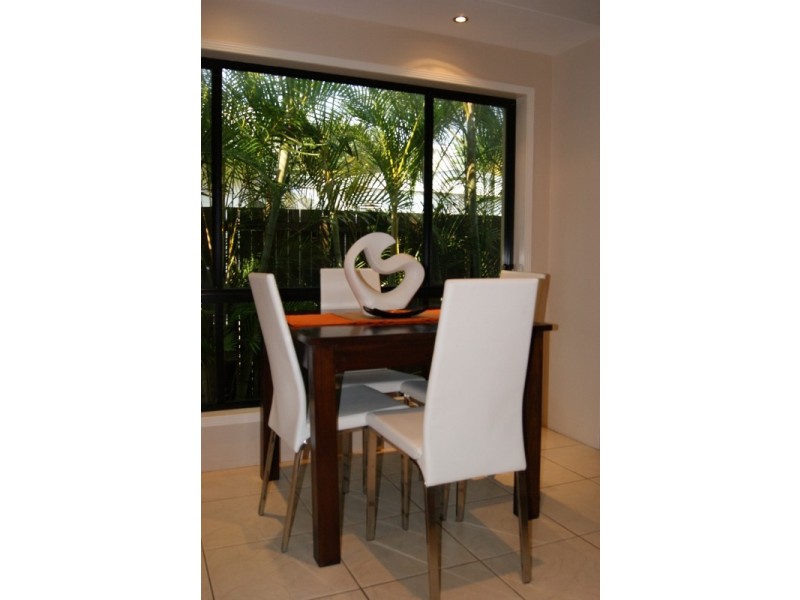 1/2264 Gold Coast Highway, Mermaid Beach QLD 4218