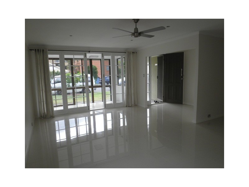 76 Petrel Avenue, Mermaid Beach QLD 4218