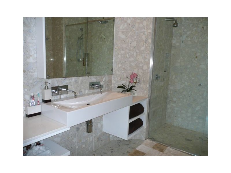 1/14 Lavarack Road, Mermaid Beach QLD 4218