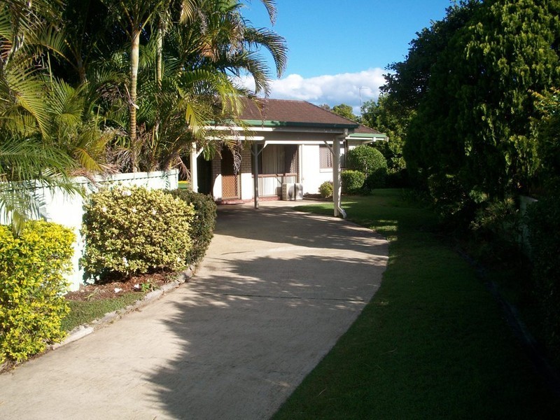 2/22 ADAMS AVENUE, Miami QLD 4220