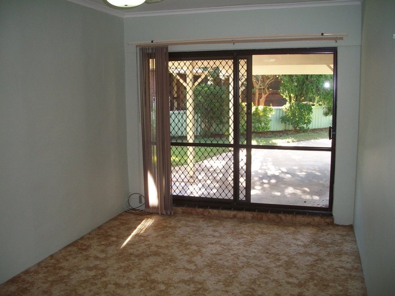 2/22 ADAMS AVENUE, Miami QLD 4220