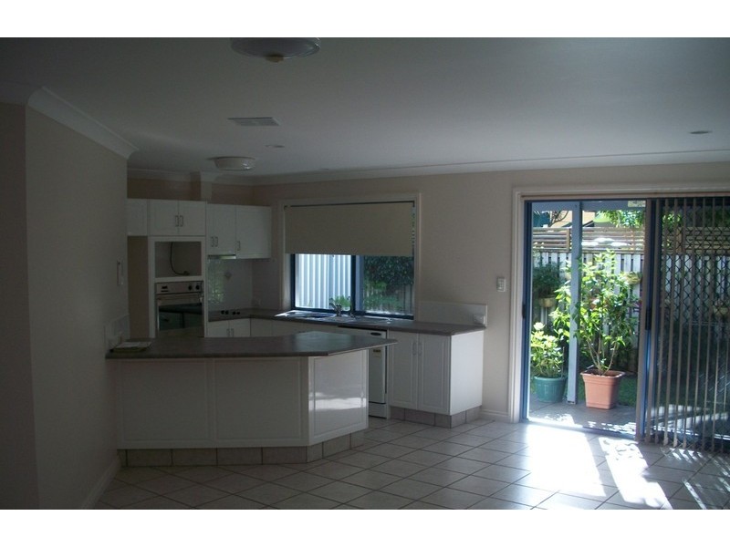 2/31 Tamborine Street, Mermaid Beach QLD 4218