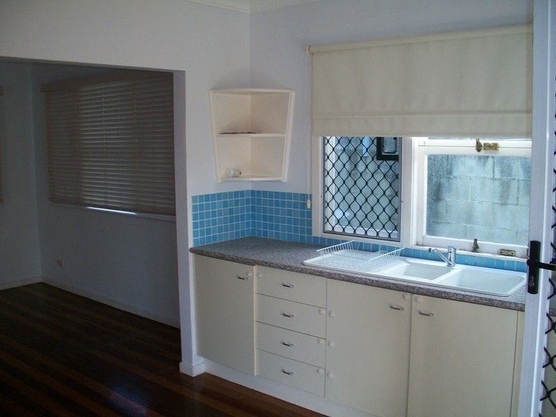 18 PETREL AVE, Mermaid Beach QLD 4218