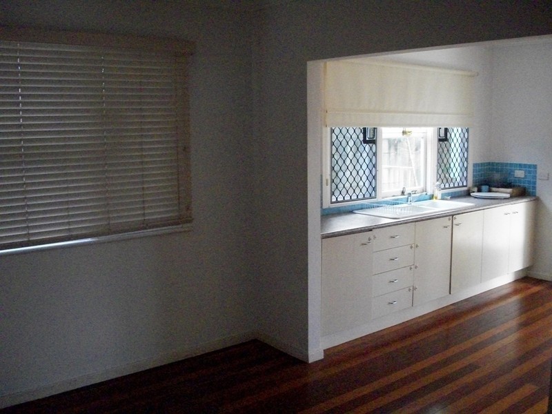 18 PETREL AVE, Mermaid Beach QLD 4218