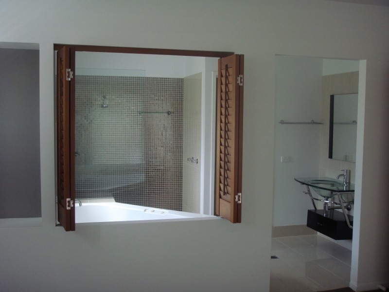 2/56 Albion Avenue, Miami QLD 4220