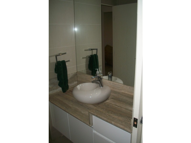2@89 SEAGULL AVENUE, Mermaid Beach QLD 4218
