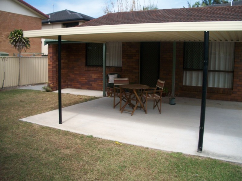 2/3 Doggett Drive, Miami QLD 4220